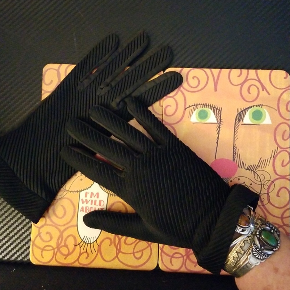 Vintage Retro nylon black fashion gloves - Picture 1 of 3